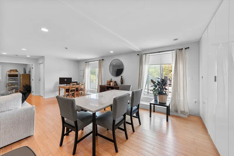 211 West Street  #10A Photo 7