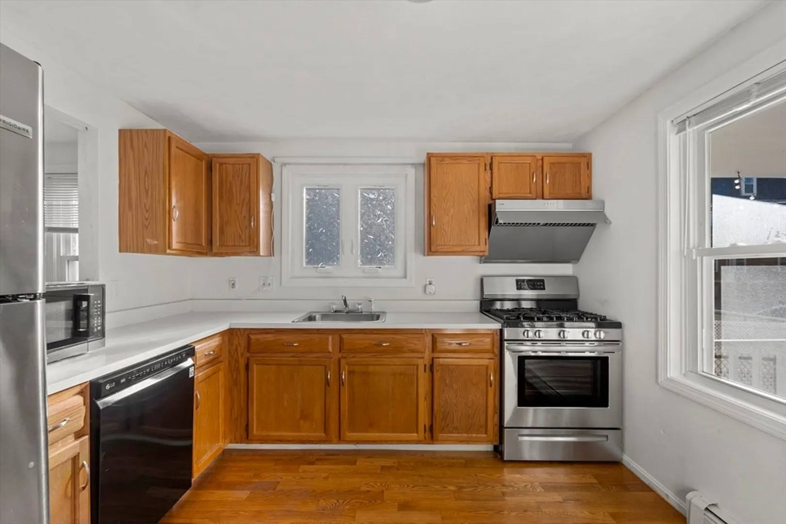 22 Mt Vernon  #B Photo 1