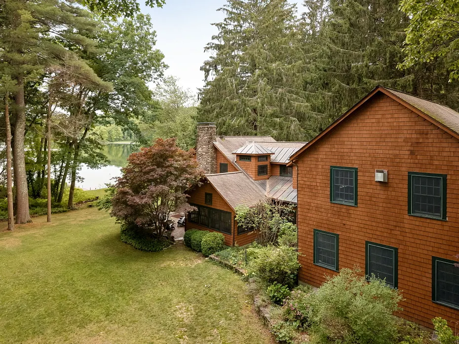 142 Interlaken Road Photo 38