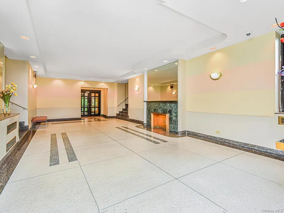 3015 Riverdale Avenue  #2k Photo 27
