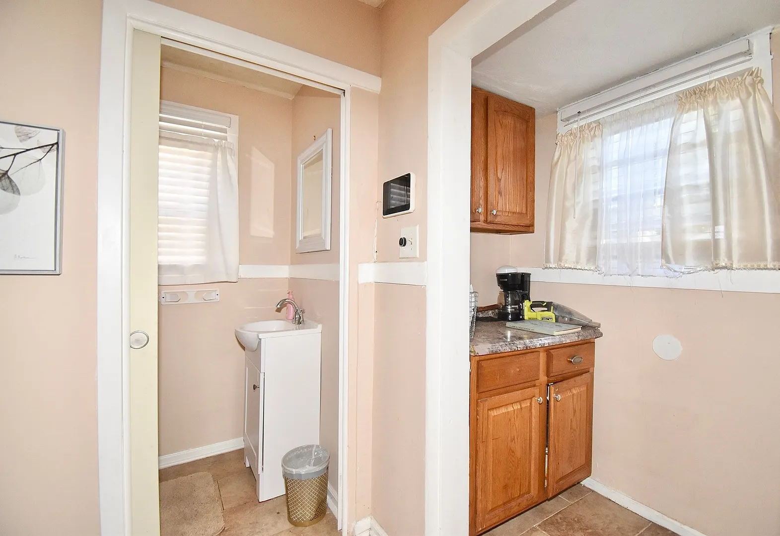 1245 Bay St Photo 22