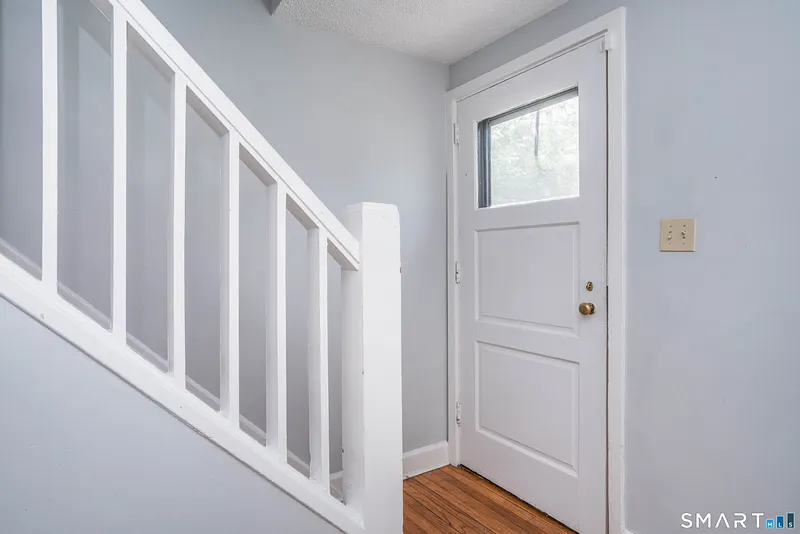 71 Tremper Drive Photo 4