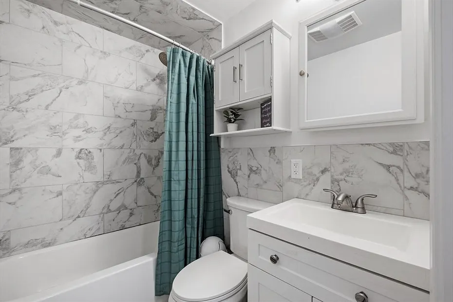 107 Upland Street Photo 13