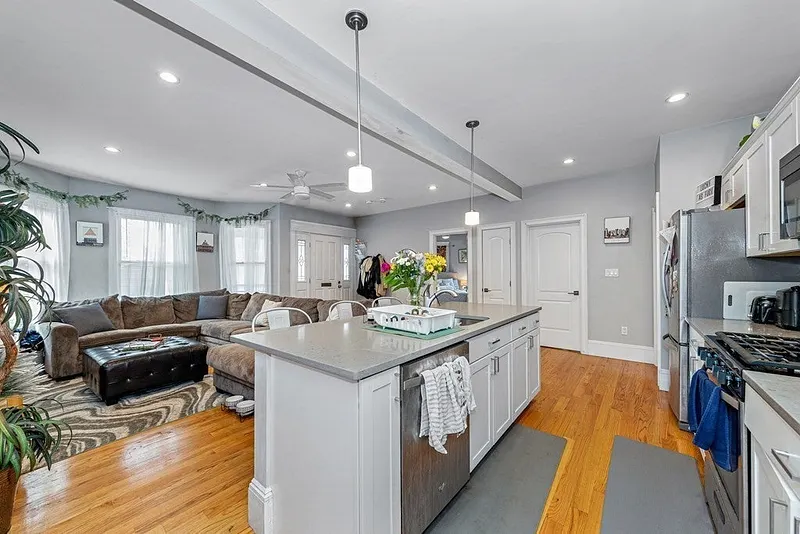 4 Sumner St  #1 Photo 4