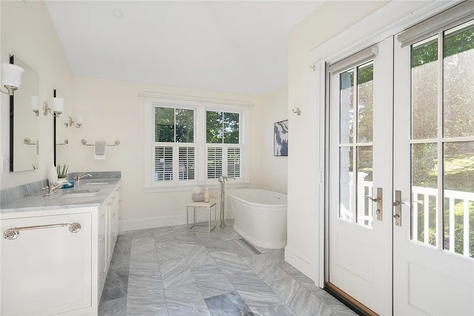 140 Aldrich Avenue Photo 35