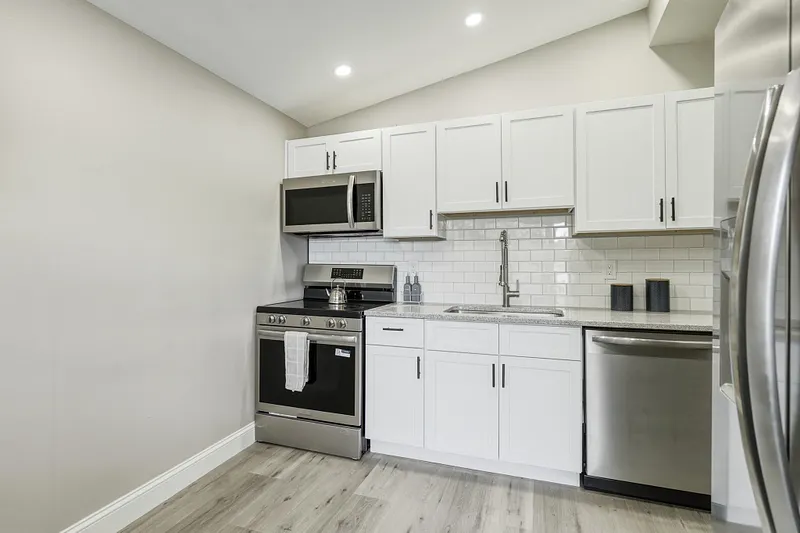 73 Cubles Dr Photo 5