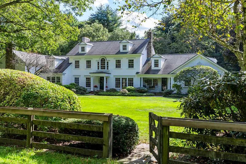 6 Pine Hill Road Photo 1