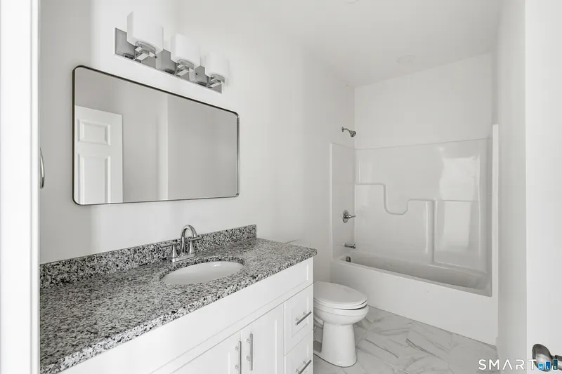 18 Spring Hill Lane Photo 23