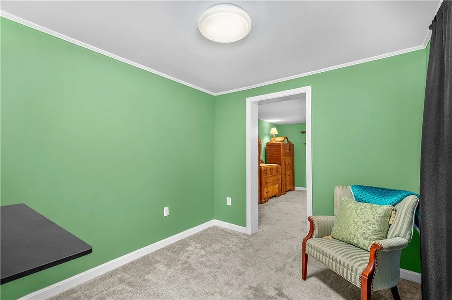464 Gardiner Road #103 Photo 21