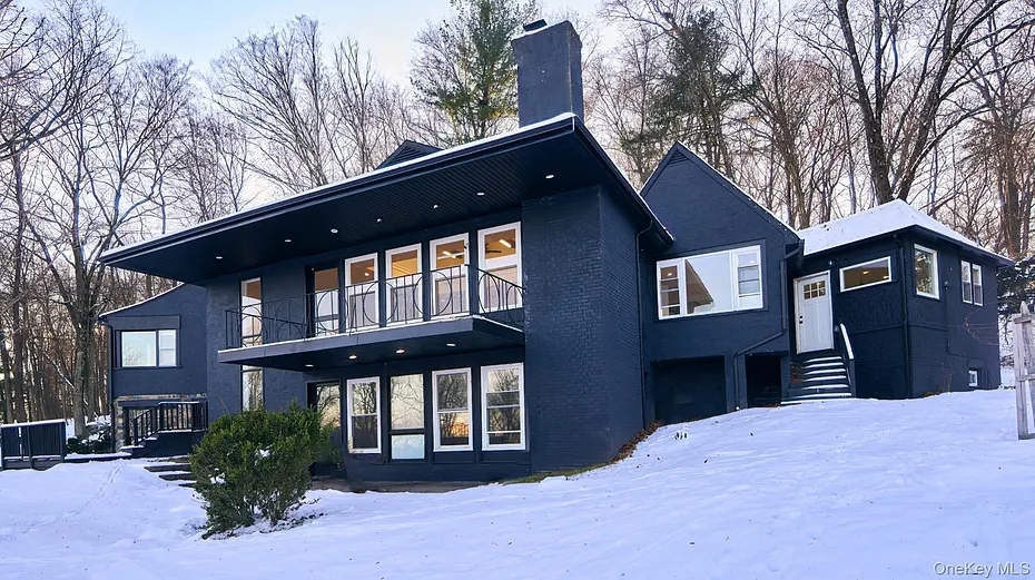 189 Mcnamara Road Photo 24