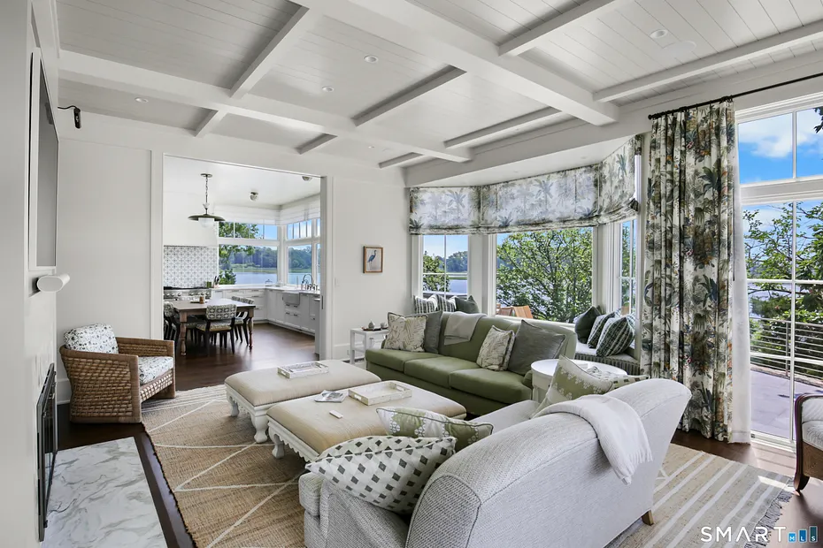 30 Edgewater Hillside Photo 8