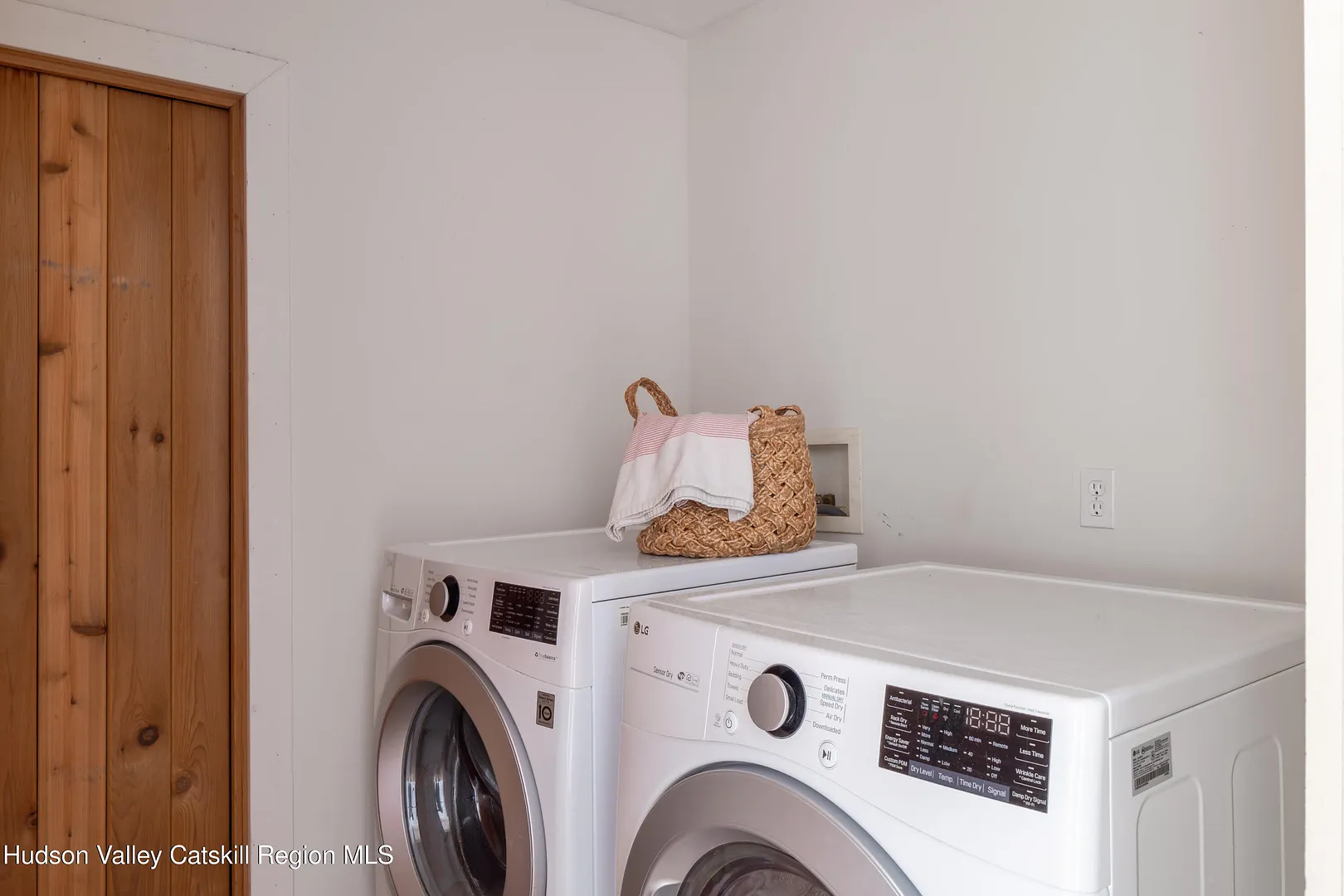 57 Anderson Road Photo 29