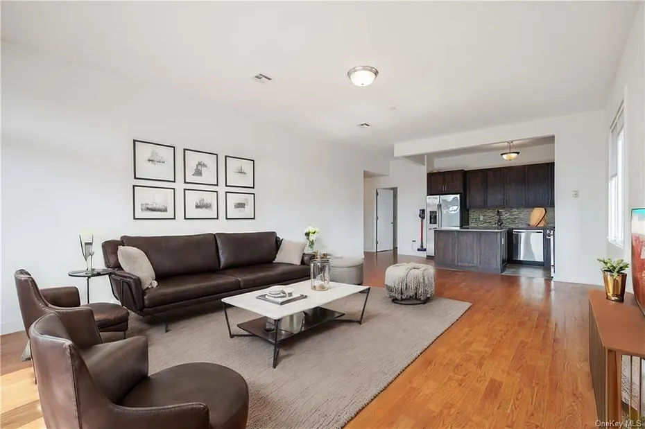 90 Bay Street Landing  #7D Photo 15