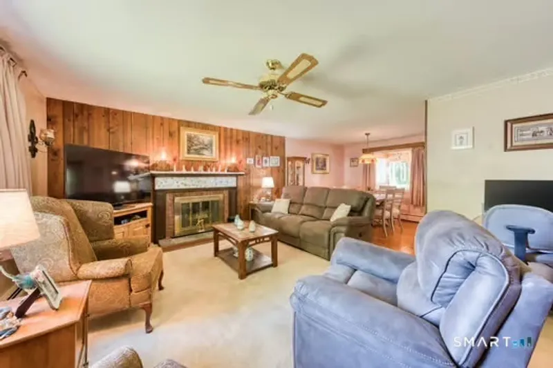 38 Kenwood Drive Photo 16