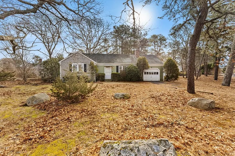 15 Hillside Dr Photo 1
