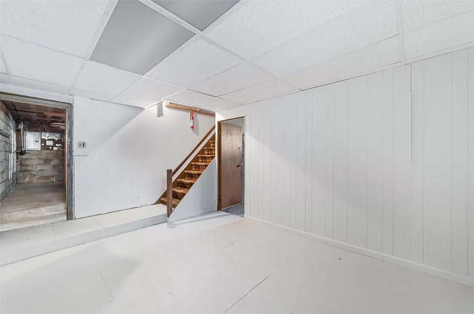 85 Stevens Avenue Photo 32