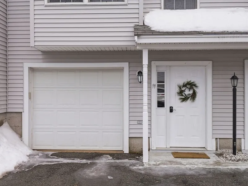 57 Wannalancit St  #11 Photo 32