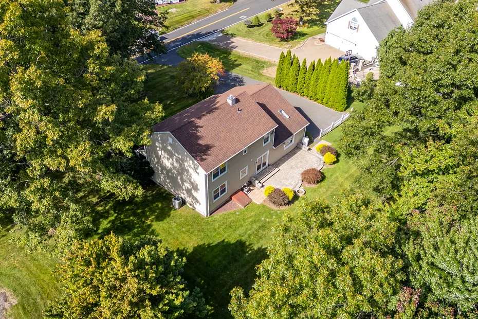 20 Alcott Road Photo 10