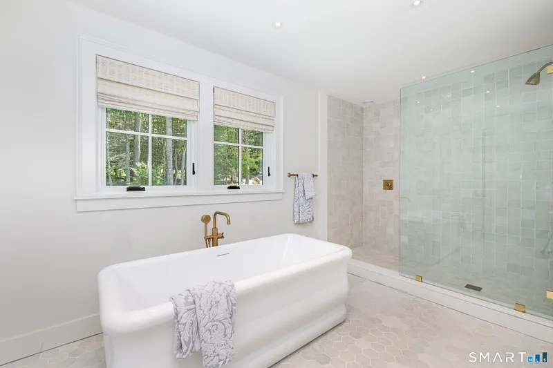 631 Milton Road Photo 20