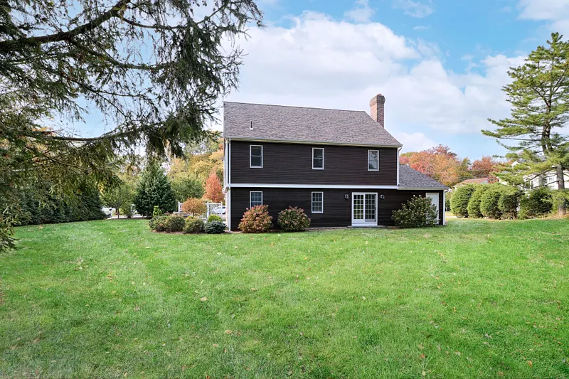 28 Brook Road Photo 5