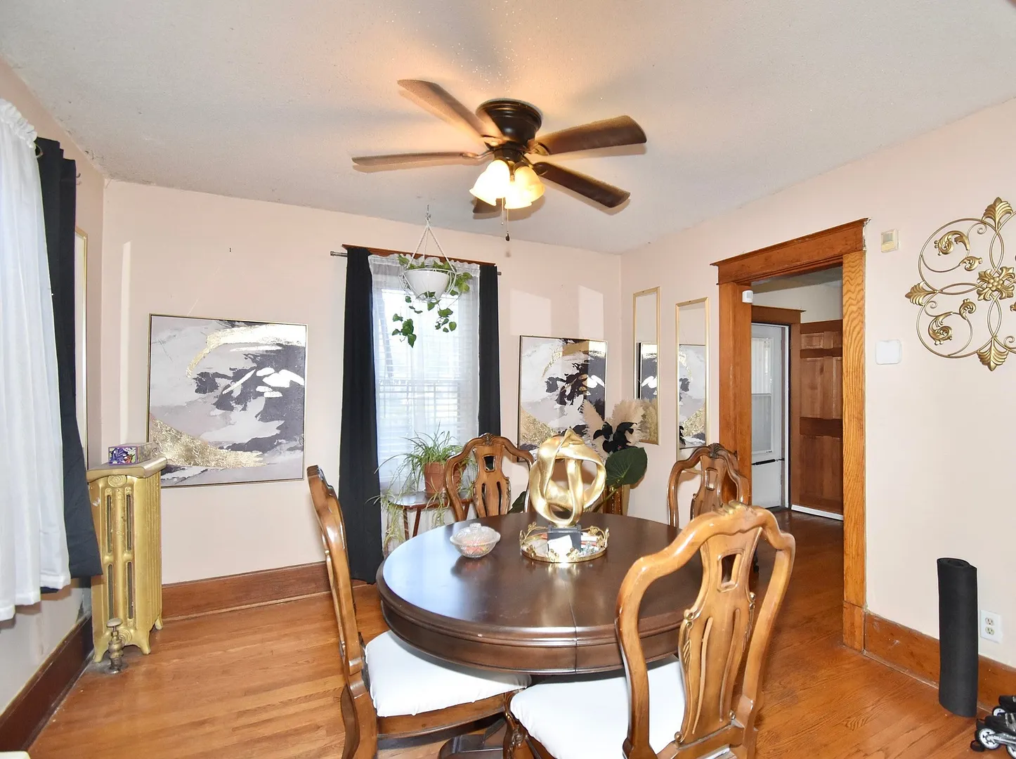 1245 Bay St Photo 16
