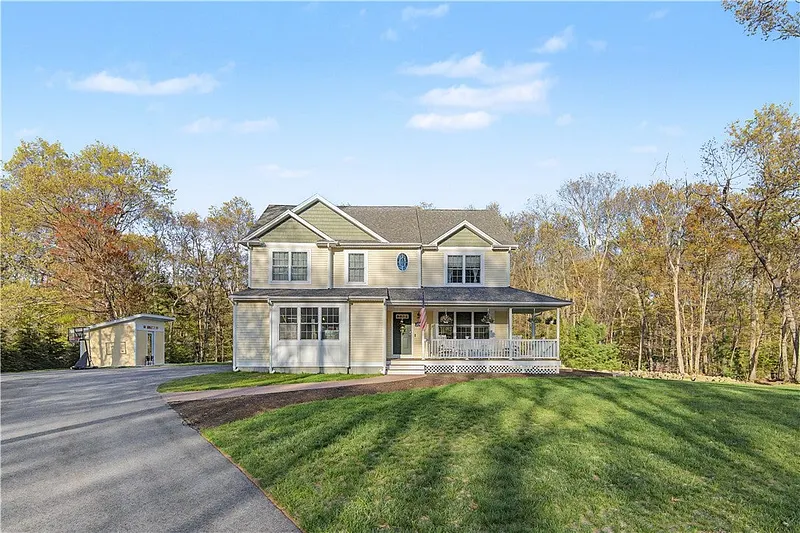 100 Franklin Road Photo 1