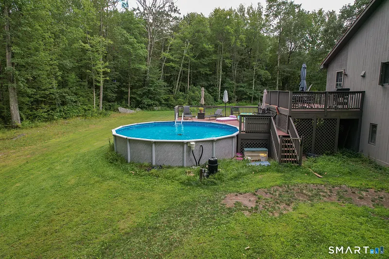 130 Fairhaven Drive Photo 6