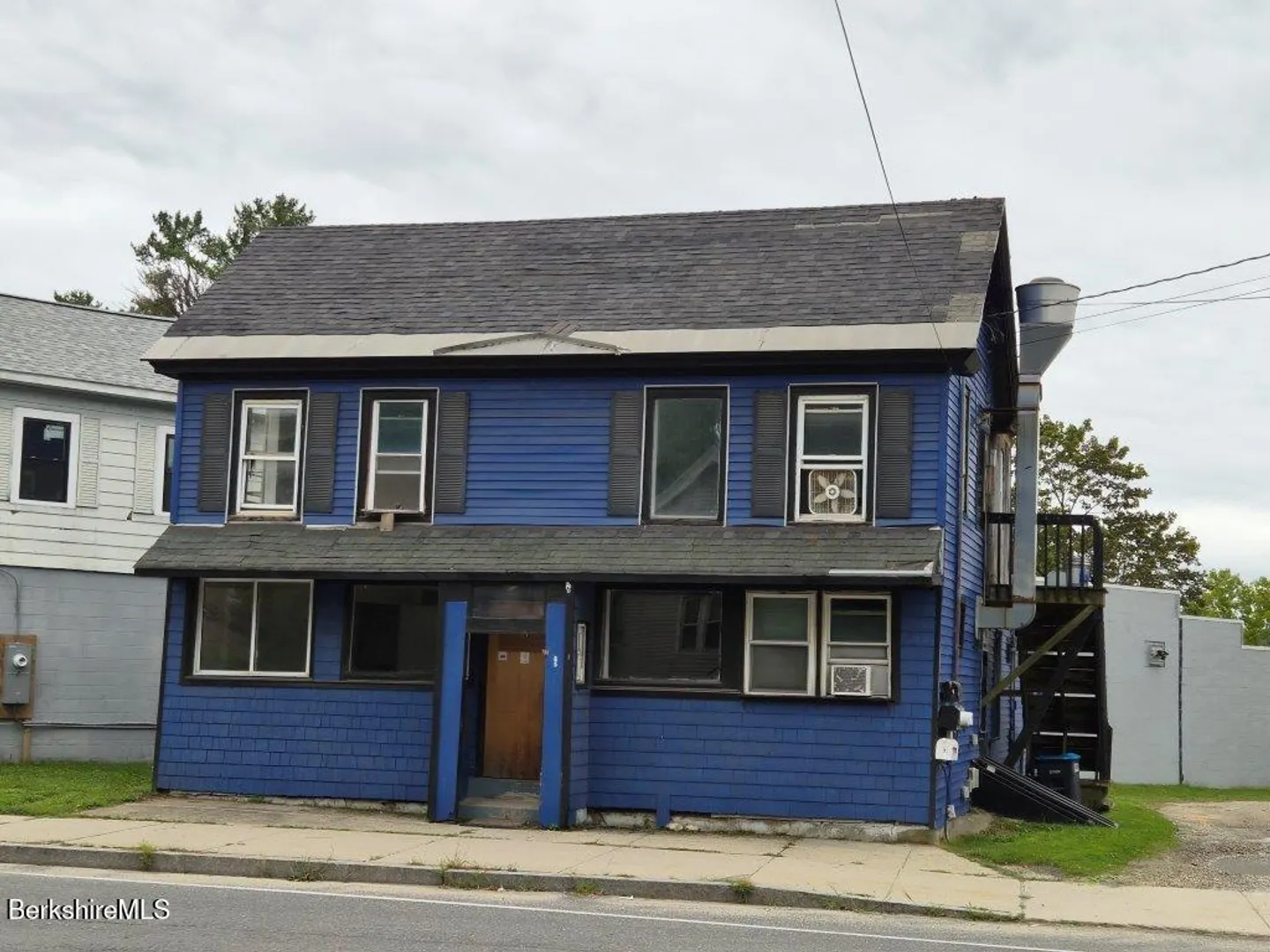 85 Wahconah St Photo 1