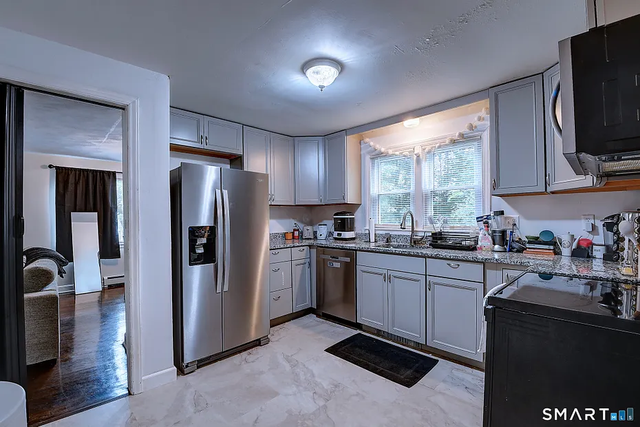 349 Mansfield Avenue Photo 22
