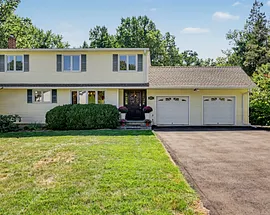 17 Huckleberry Drive South