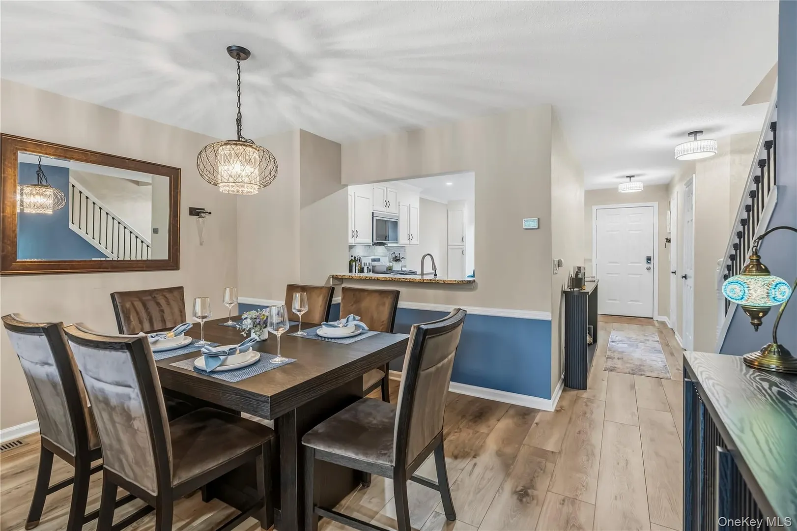 1404 Scarborough Drive Photo 6