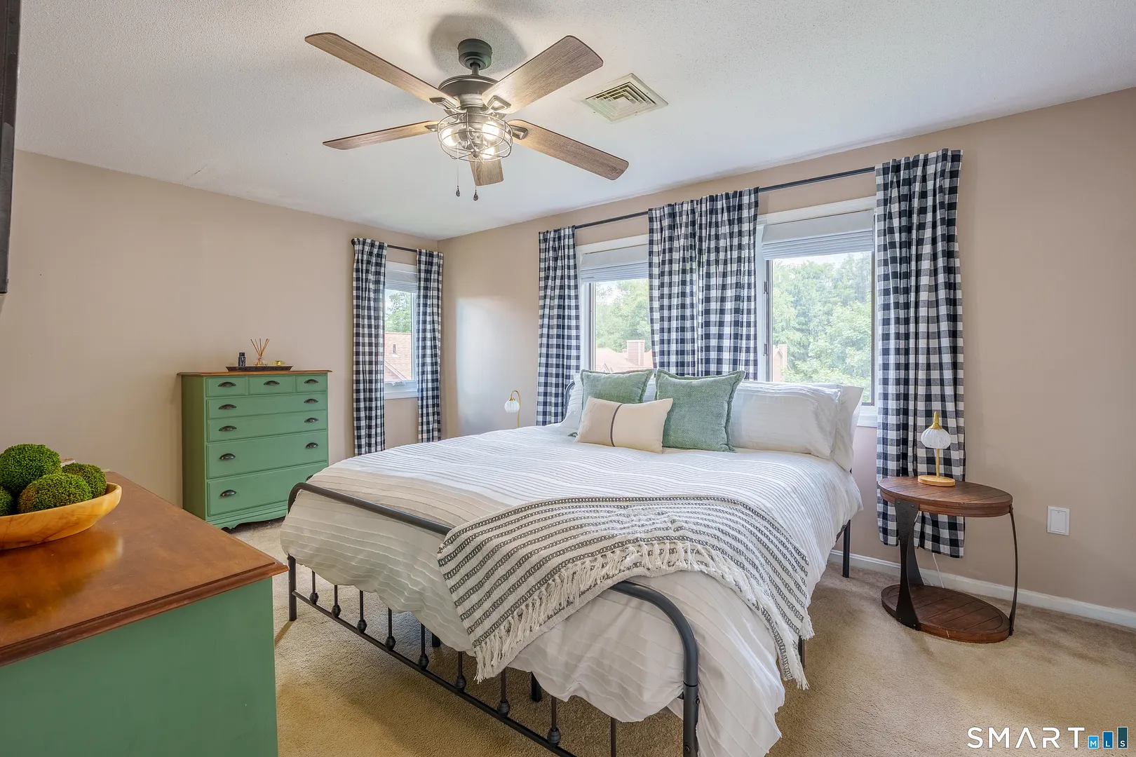 213 West Town Street  #E23 Photo 19