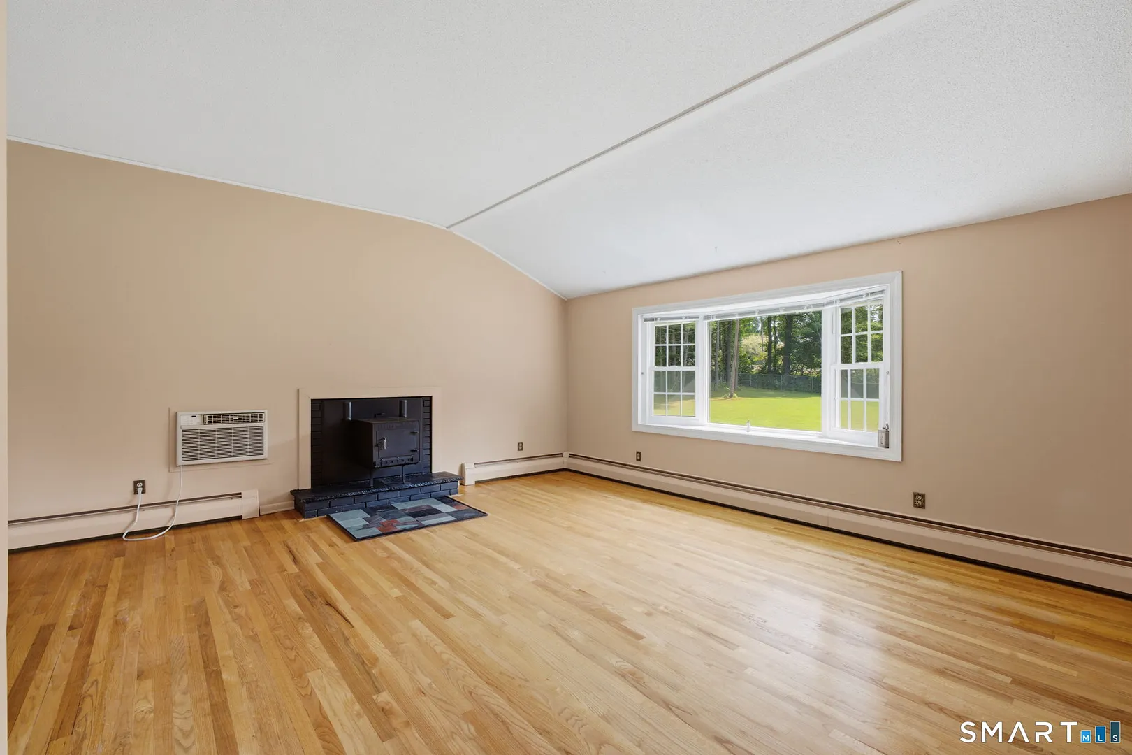 385 Cotton Hill Road Photo 6