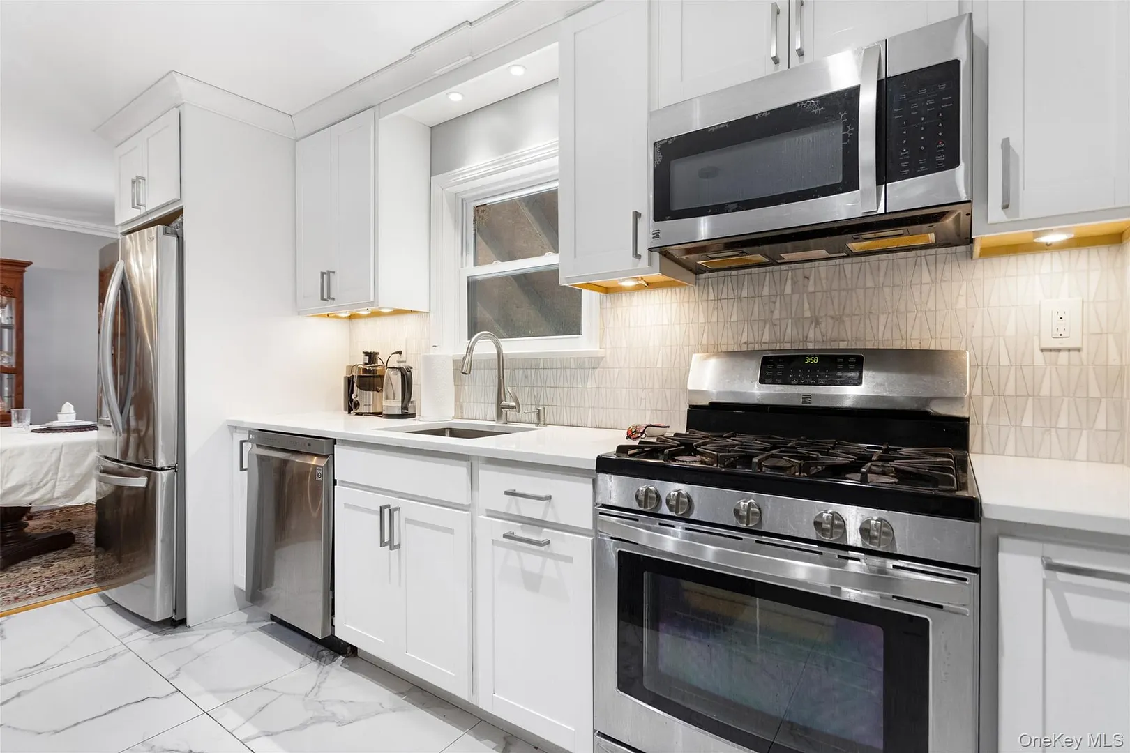 6 Merrick Lane Photo 13