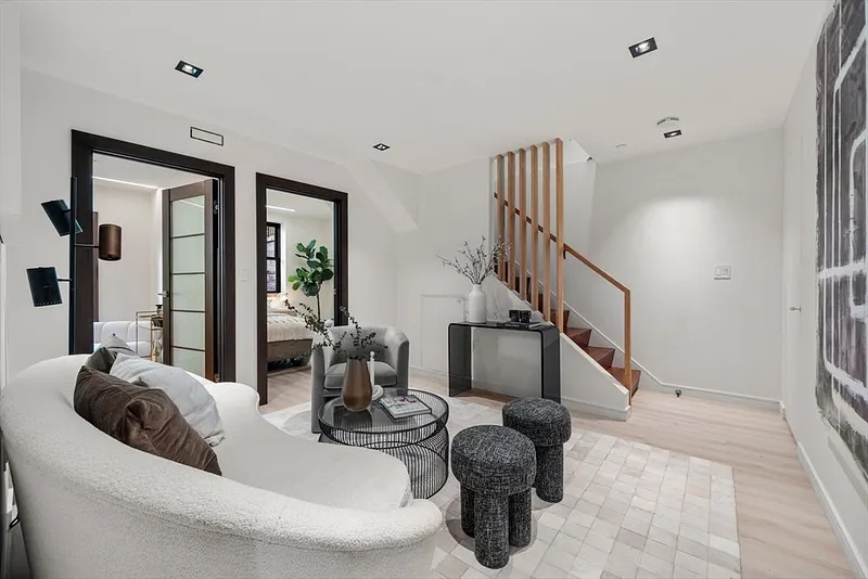 304 Elliot St. Carriage House S #4 Photo 16