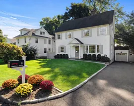 11 Highland Avenue