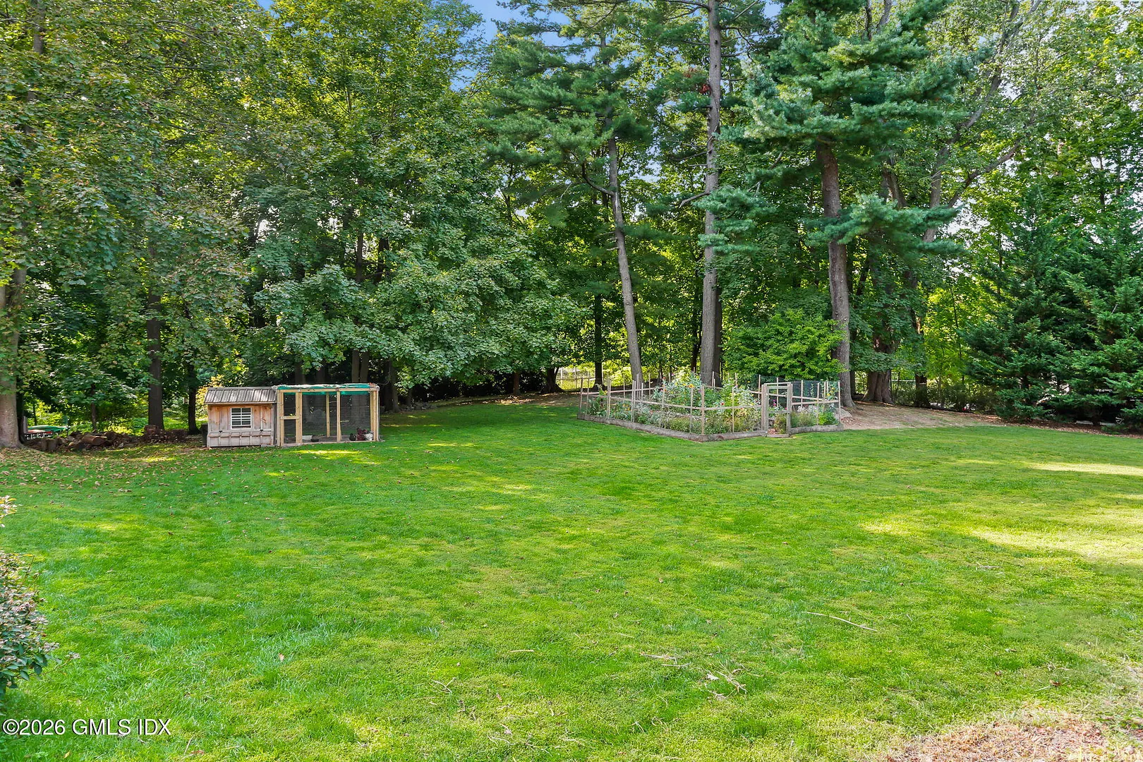 42 Bruce Park Drive Photo 4