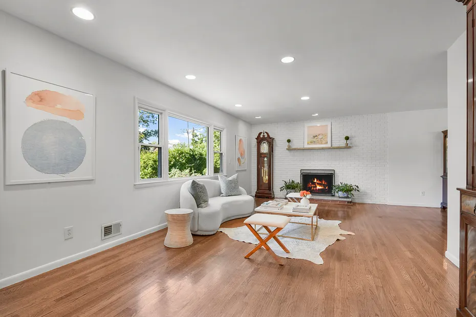 30 Antler Place Photo 6