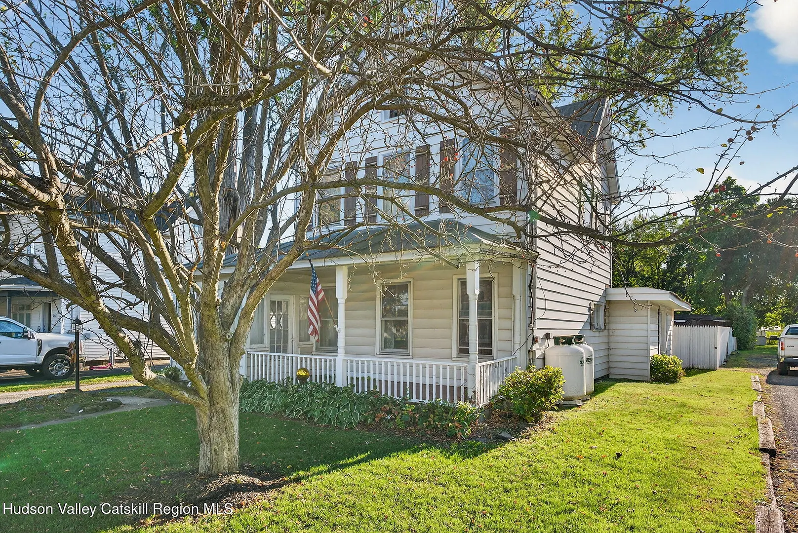 251 Jefferson Heights Photo 23
