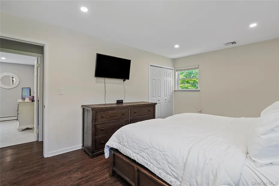 11 Kenneth Drive Photo 30