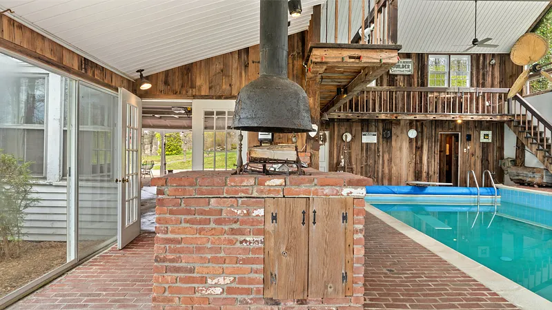 6 Tyringham Rd Photo 21