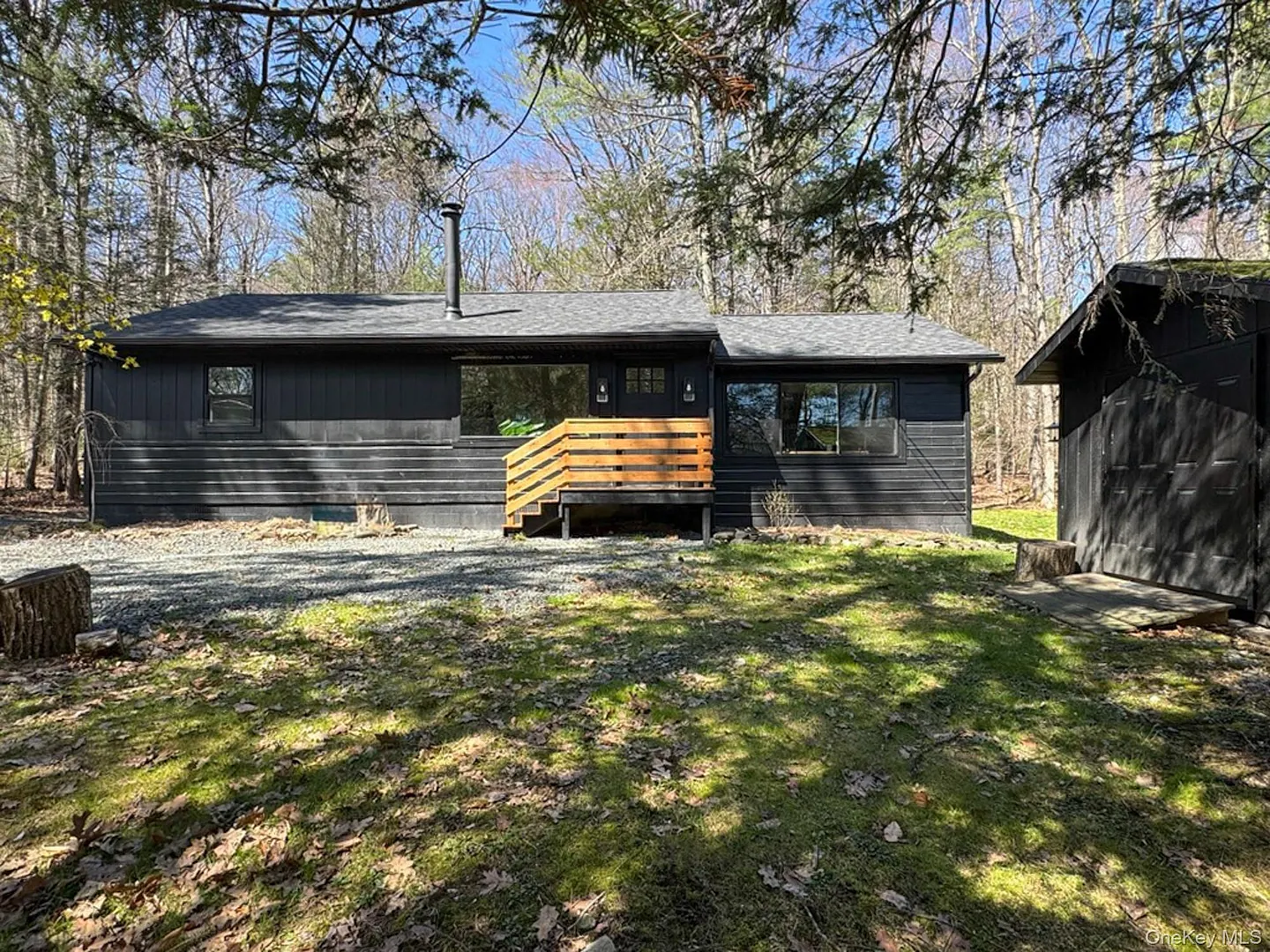 16 Burpo Lane Photo 2