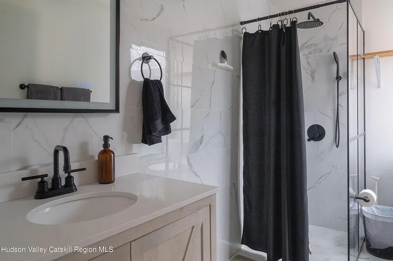 517 State Street Photo 21