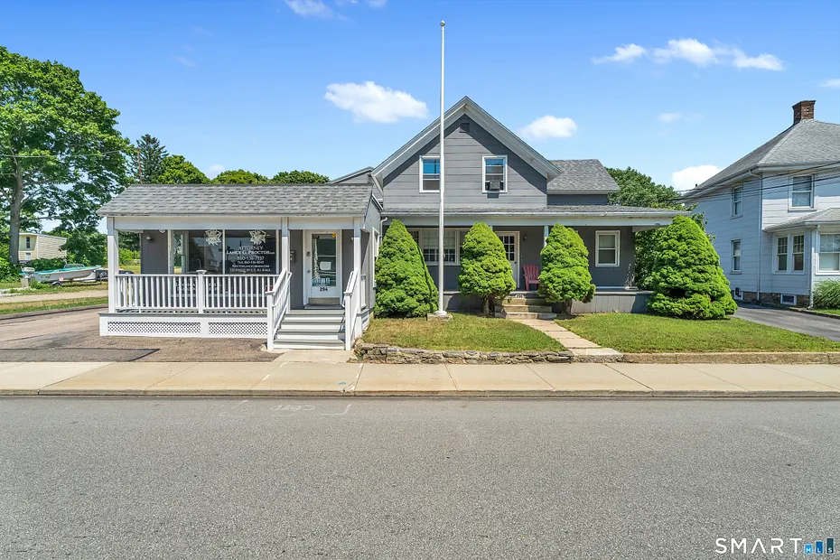 296 Mitchell Street Photo 36