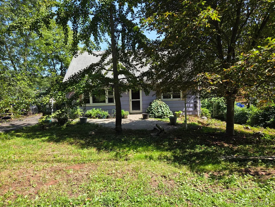 225 S Harrison Avenue Photo 3