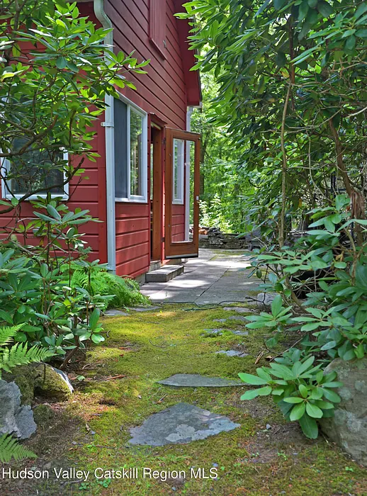 104 Dewitt Mills Road Photo 2