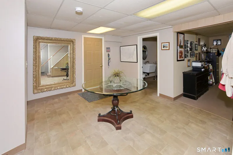 4 Sears Place Photo 24
