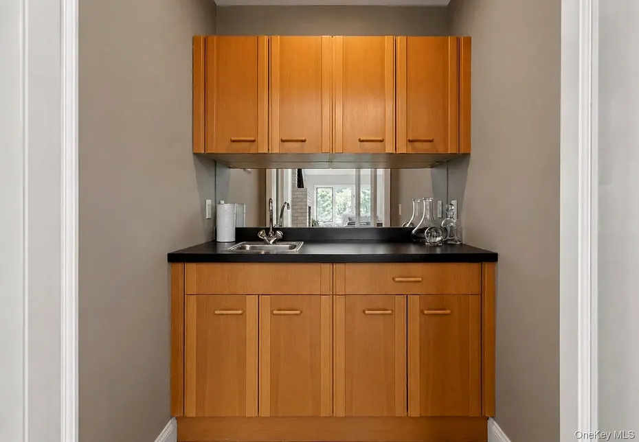 12 Hilltop Road Photo 11