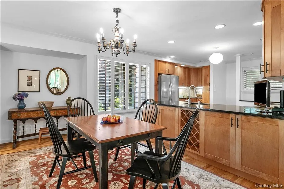 9 Salisbury Place Photo 12