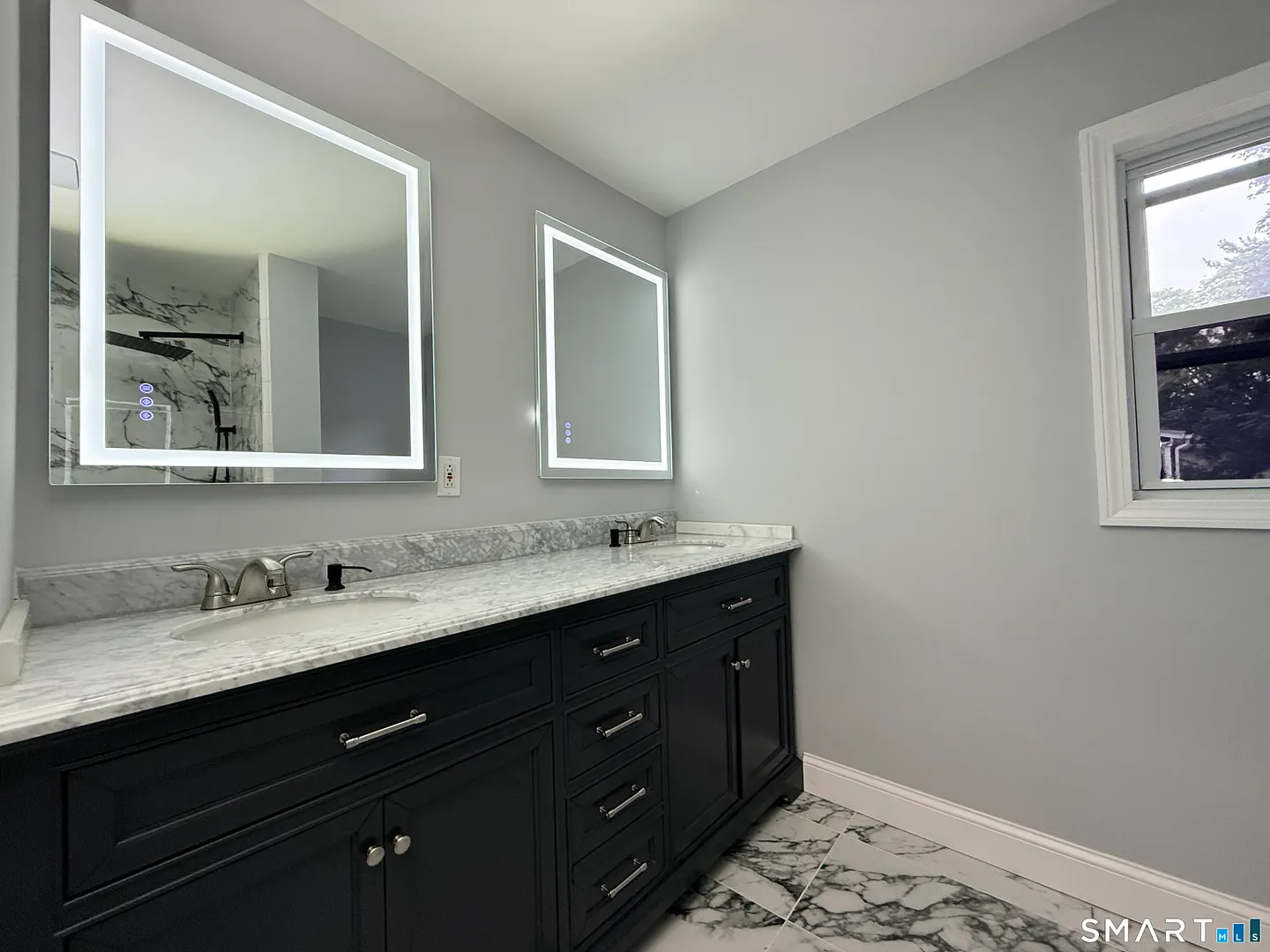 62 Mowry Avenue Photo 21